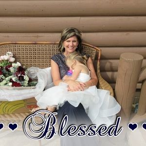 Meet your Posher, Laurie